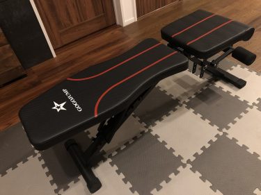 自宅トレ用にトレーニングベンチを導入。デカくて邪魔！？